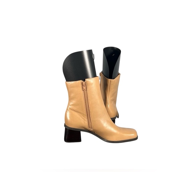 Naturalizer 431N38 Woman Tan Side Zip Square Toe Boot | Size: 7.5M - Picture 4 of 9